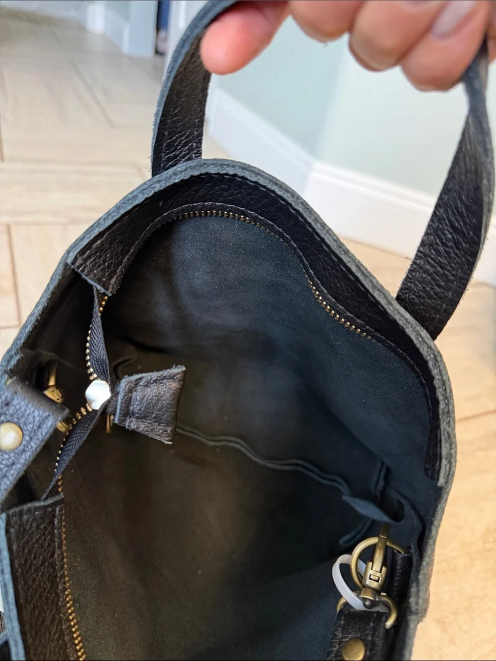 Portland Leather Goods Mini Zippered Crossbody Tote Pebbled - Picture 14 of 16